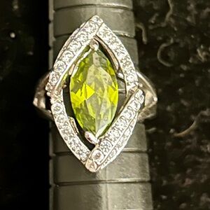 Silver 925 Ring with Peridot Gemstone and Crystal Accents size 5.75